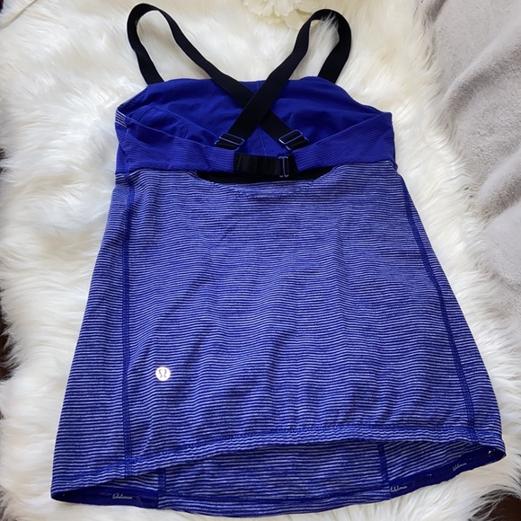 Lululemon Blue Stripped CrossBack Adjustable Strap size 6 - Picture 6 of 17